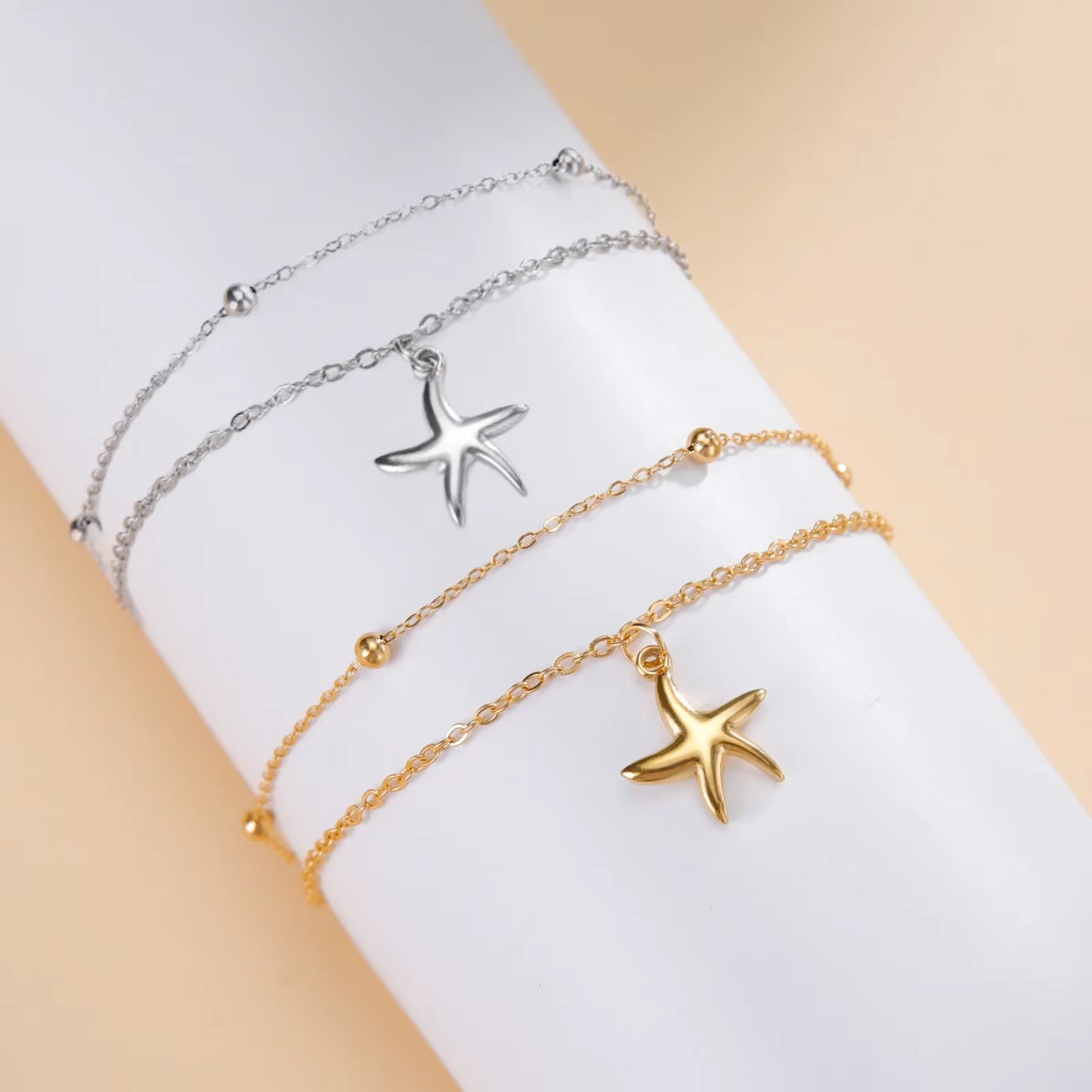 Minimalistyczna bransoletka boho z motywem rozgwiazdy